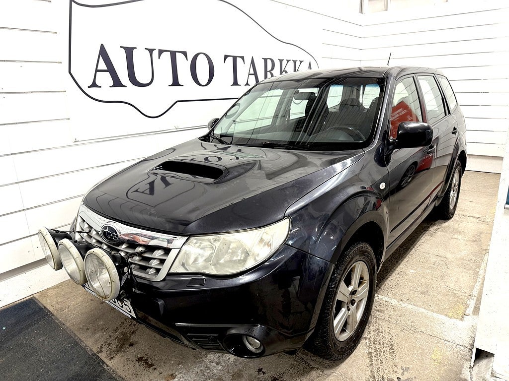 Subaru Forester 2.0 D XS 4WD Drag, Nybesiktigad, DEC-KAMPANJ