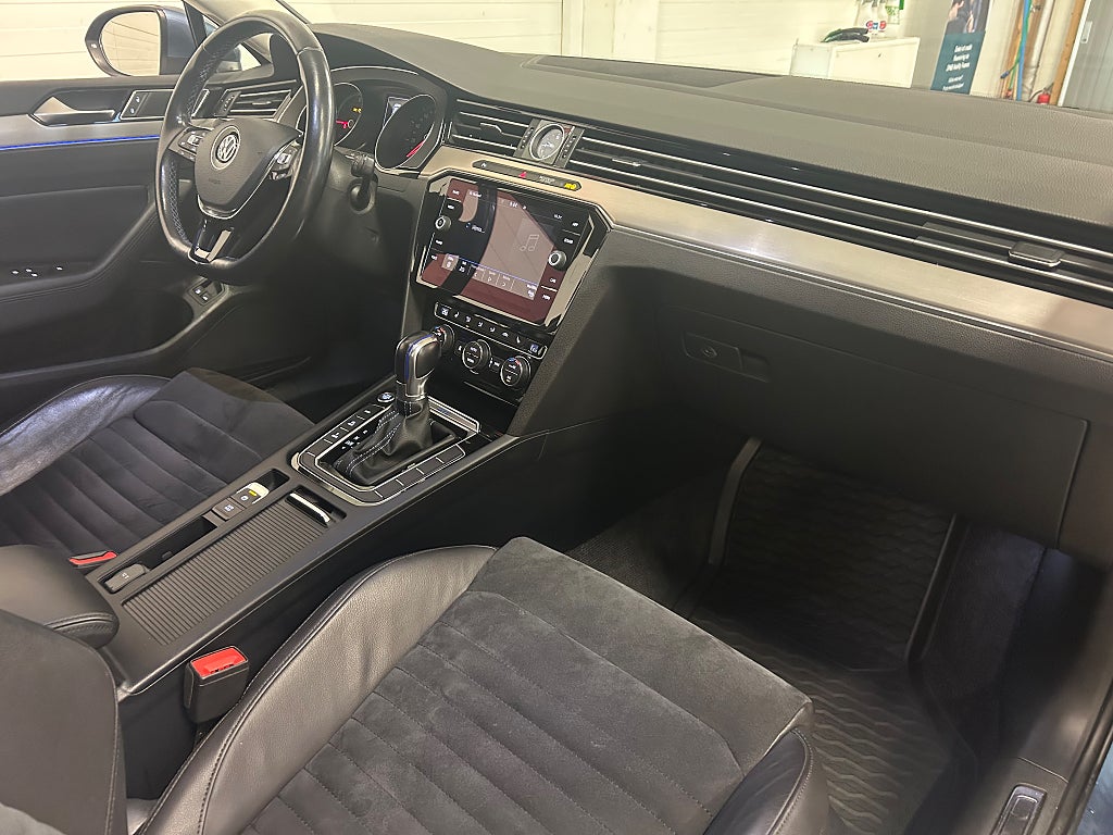Volkswagen Passat SC GTE 218hk Plug-In |Drag|Värmare|Kamera| 2018