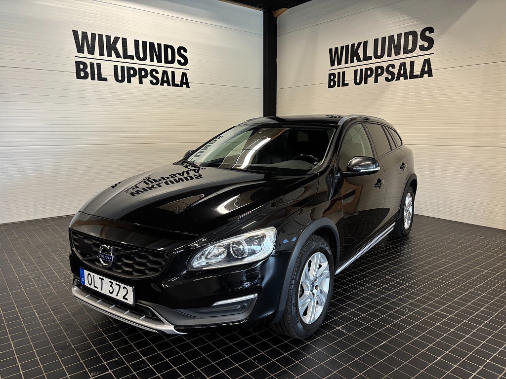 Volvo V60 Cross Country D4 AWD Geartronic Summum Business Edition Pro TV Pano