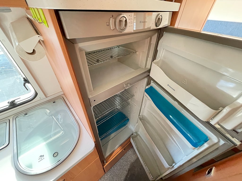 Knaus Sun TI 650 /Dubbla batterier/Fint skick/Kamera/Stödben/4 bältad - Knaus