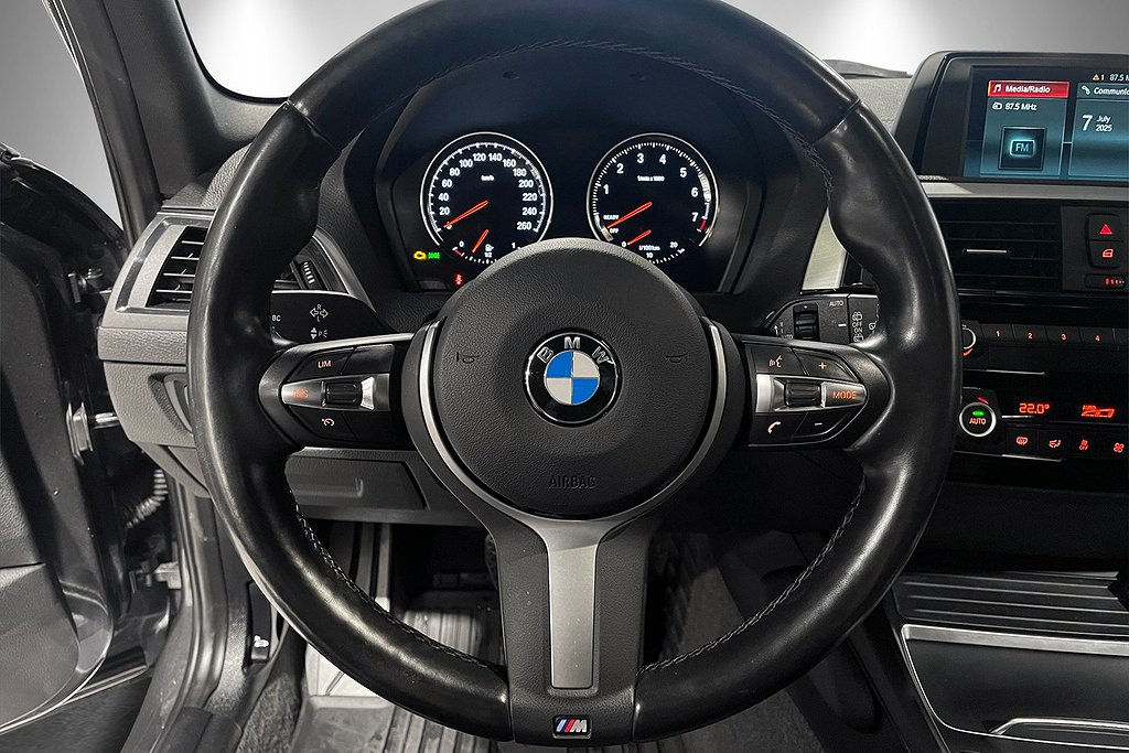 BMW 120 184hk | M-Sport | 18" sommar | Låga mil | Helläder 2019