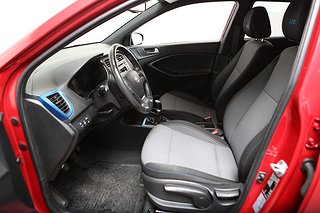 Halvkombi Hyundai i20 9 av 20