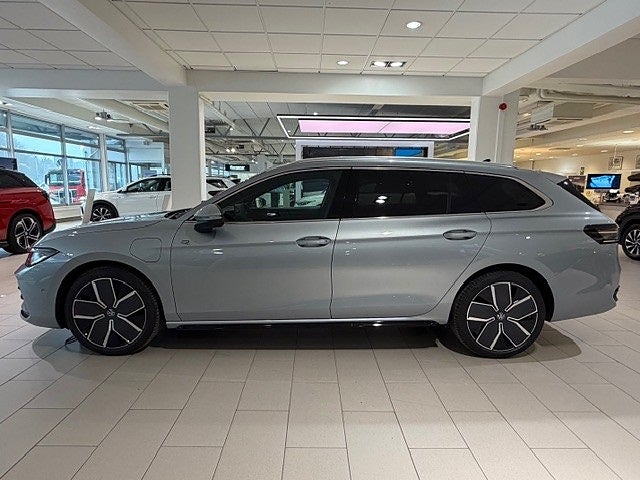 Volkswagen Passat e-Hybrid 272hk DSG6 R-Line