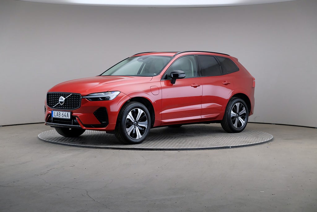 Volvo XC60 Recharge T6 AWD 350hk Plus Dark Drag Läder Pilot