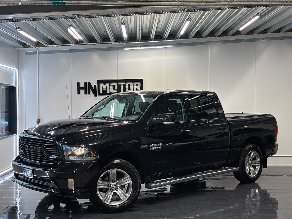 RAM 1500 Crew Cab 5.7 V8 HEMI 4x4 SPORT |NAVI|BKam|DRAG|Skinn|