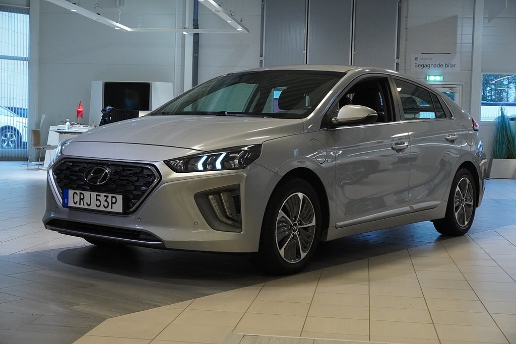 Hyundai IONIQ 2,65% ränta Plug-In 1.6 Aut Premium Kamera Fartpilot Rattvärme
