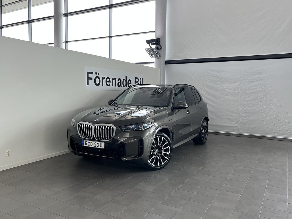 BMW X5 xDrive50e M Sport Drag H/K Komfortstol Panorama