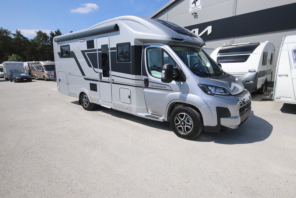 Adria Matrix Supreme 670 DC - Fiat -140HP) HD 43H