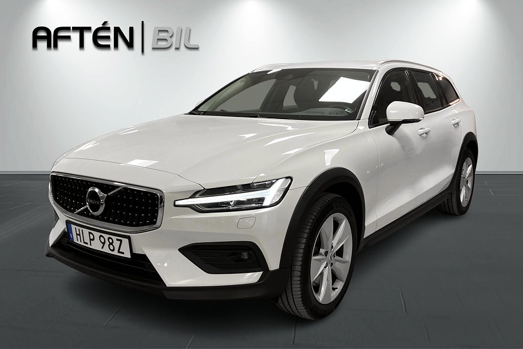 Volvo V60 Cross Country B4 AWD Momentum adv Drag, Navi, B-kamera, , MOMS