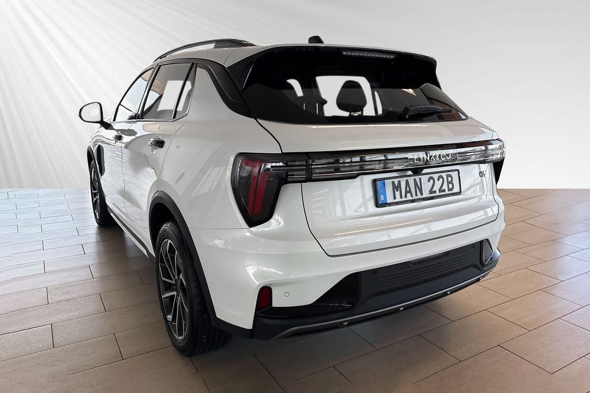 Lynk & Co 01 Core PHEV 2025, bild 3/10