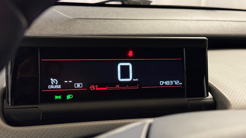 Citroën C4 Cactus 1.2 PT Feel 110hk Farthållare Låga mil Apple Carplay bild 15