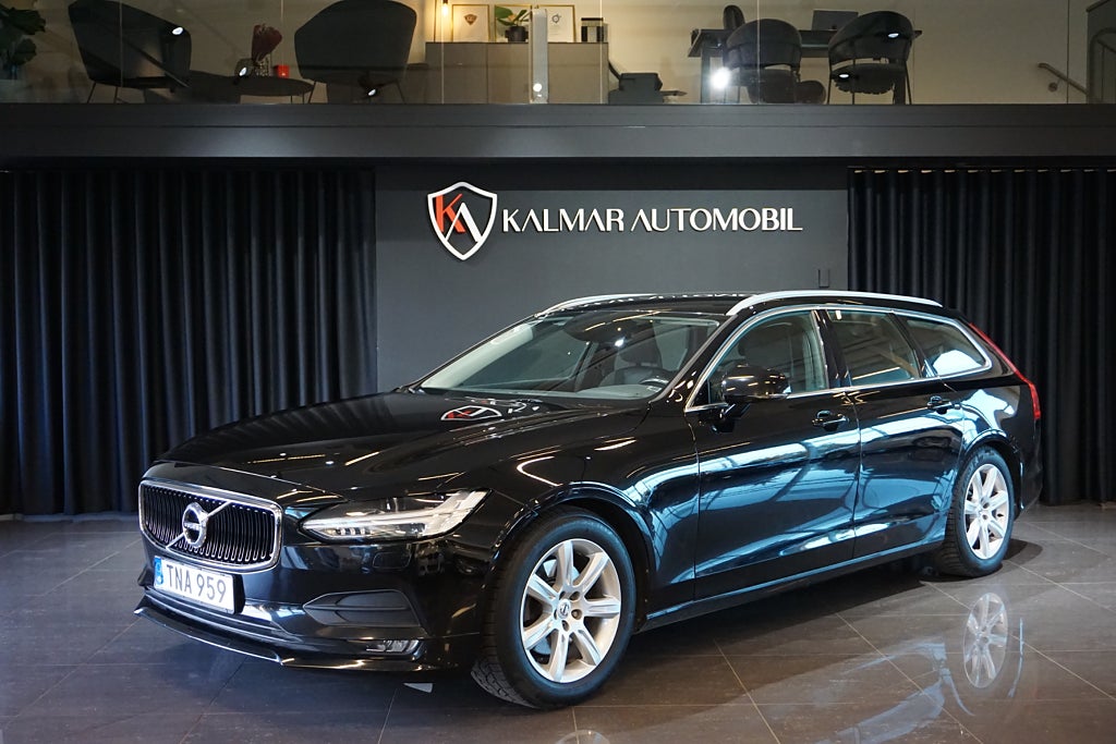 Volvo V90 D4 AWD Geartronic Momentum 190hk Rattvärme Keyless  Drag