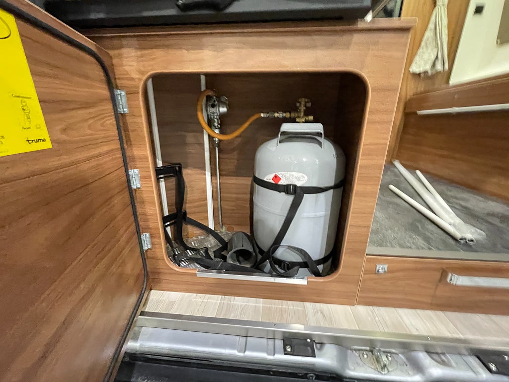 Pilote V 600 G /Solcell/Automat 150hk/Ugn/Under 6m - Pilote