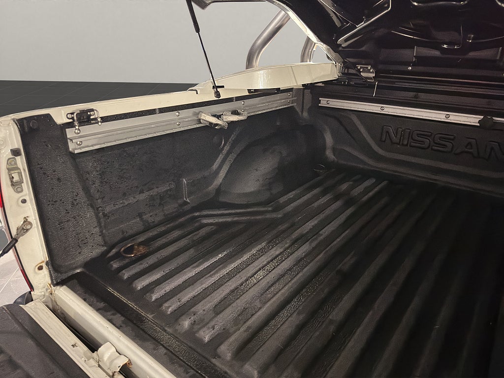 Nissan Navara Dubbelhytt 2.3 dCi 4WD Euro 6 - bild 25