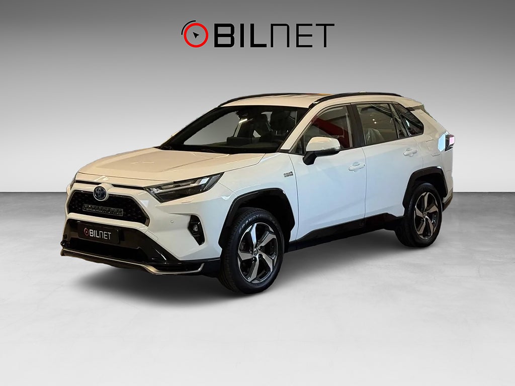 Toyota RAV4 Plug-in Hybrid E-CVT Active Sv-Såld Drag Backkamera LED