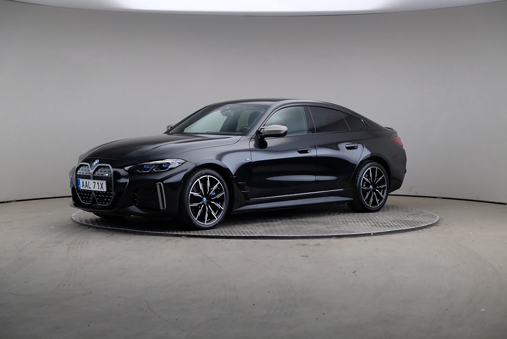 BMW i4 M50 xDrive Fully Charged