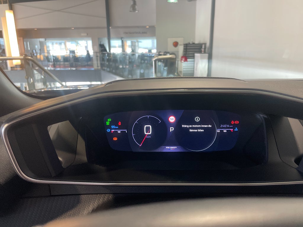 Bild på Peugeot 2008 GT 1.2 PT 130hk Aut B-KAMERA CARPLAY
