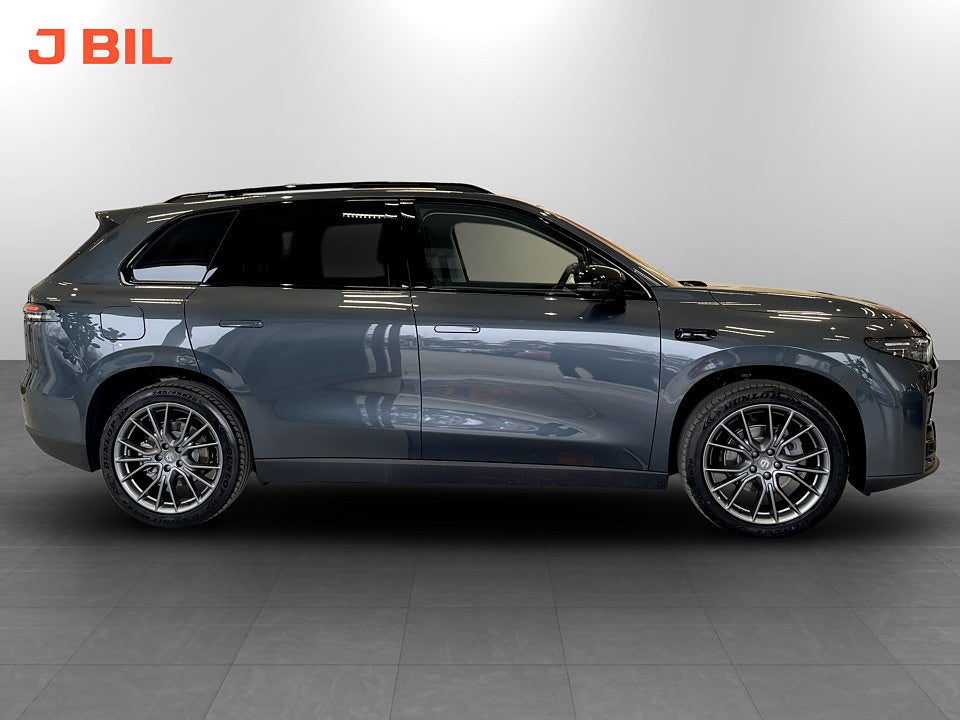 Bild på Leapmotor C10 EREV Design ProMax räckvidd 970km - OMGÅENDE LEVERANS!