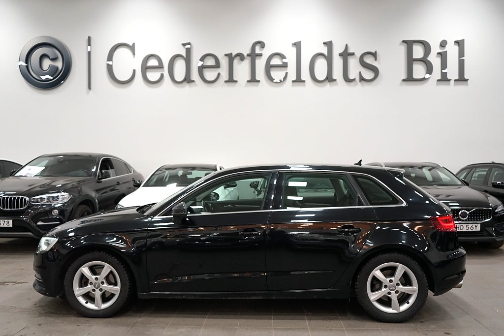 Audi A3 2.0 TDI Fjärrvärm Alcantara/Skinn PDC Nybes SoV-hjul Eu6