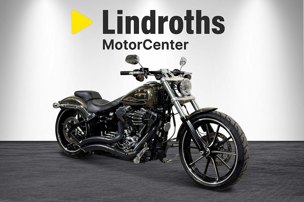 Harley-Davidson Breakout Twin Cam 103B "OMG.LEV"