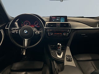 BMW 330i Touring M Sport S&V-hjul/Navi/Skinn/Farthållare/Drag