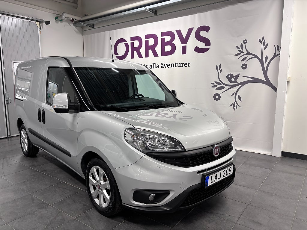 Fiat Doblò Cargo 1,3  MJT 90Hk 3-sits Farthållare Nybes 