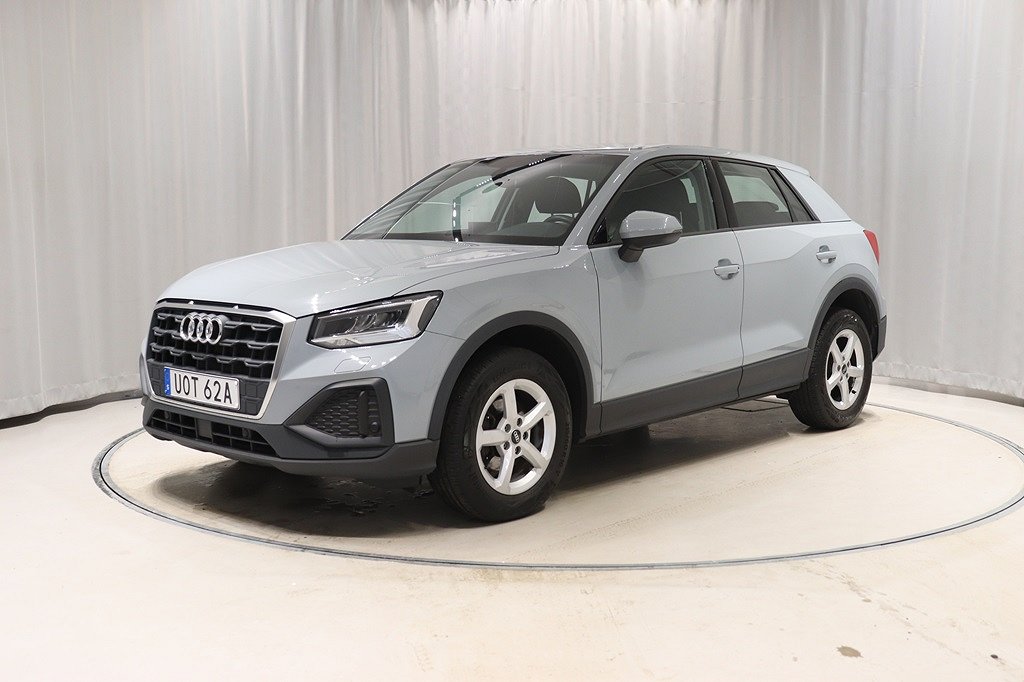 Audi Q2 30 TFSI 110hk P-Sensorer Farthållare Carplay
