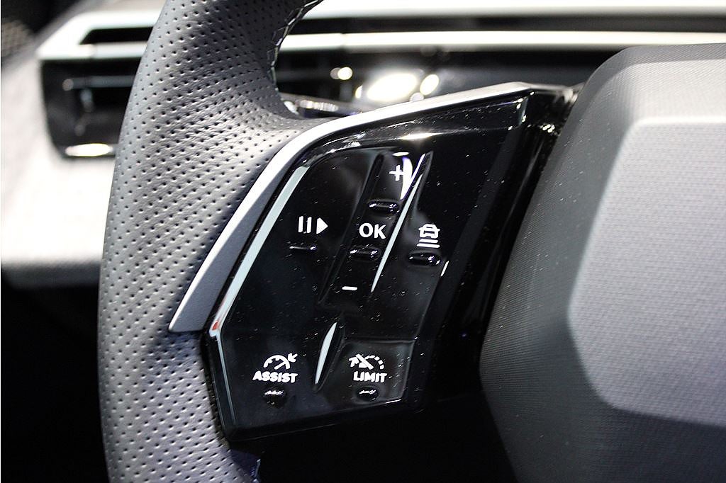 Bild på Peugeot 3008 Hybrid GT Aut - DEMO