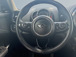 MINI Countryman Cooper SE PLUG-IN ALL4 HuD H/K-ljud Navi S&V-däck – bild 9