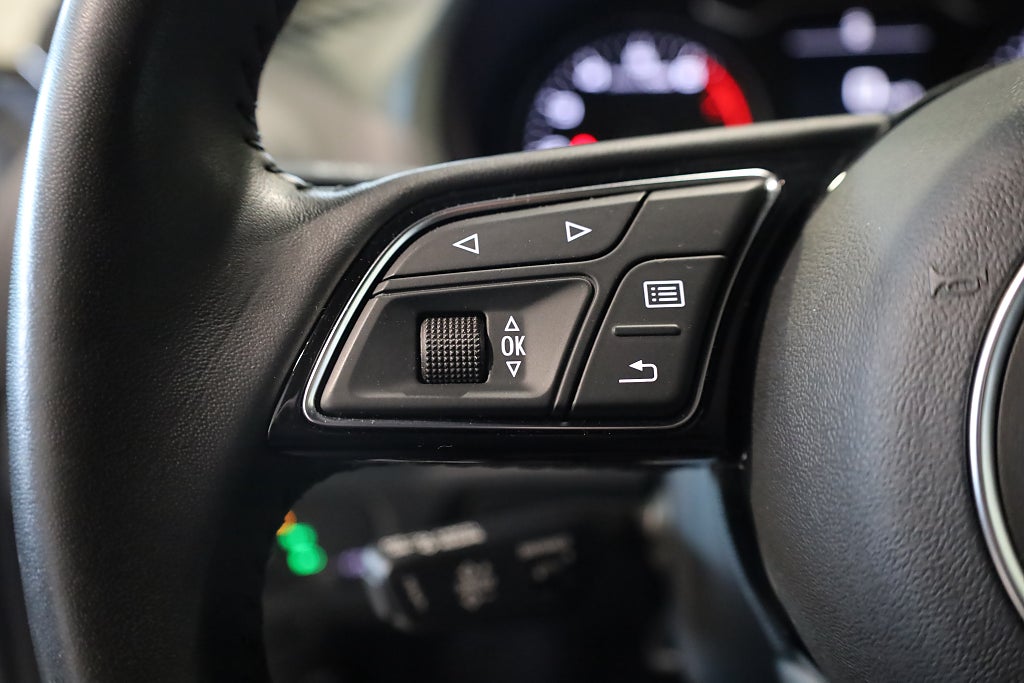 Audi A3 Sportback 35 TFSI S Tronic Proline Navi Blåtand