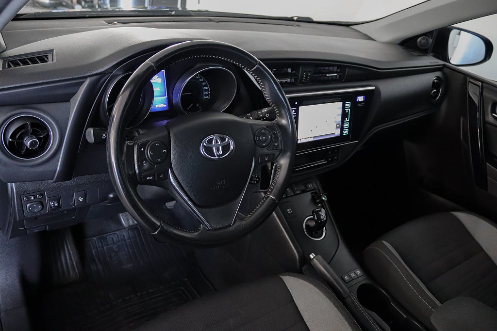 Toyota Auris Touring Sports Hybrid e-CVT Business Plus Navi