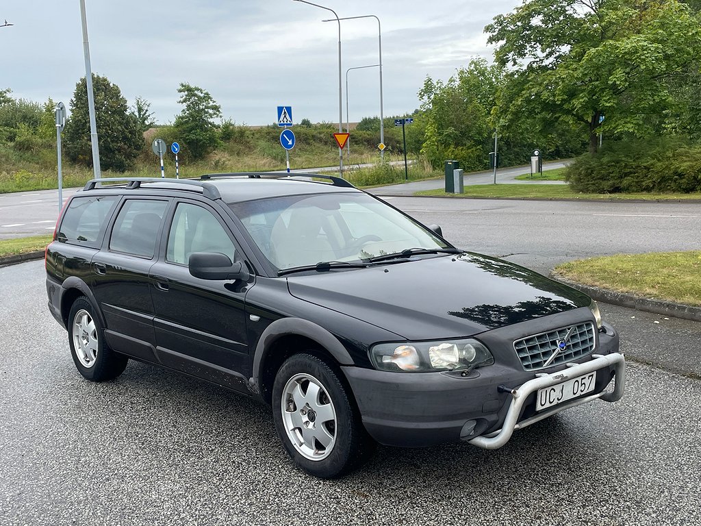 Volvo XC70 2.5T AWD Business Ny kamrem & Vattenpump