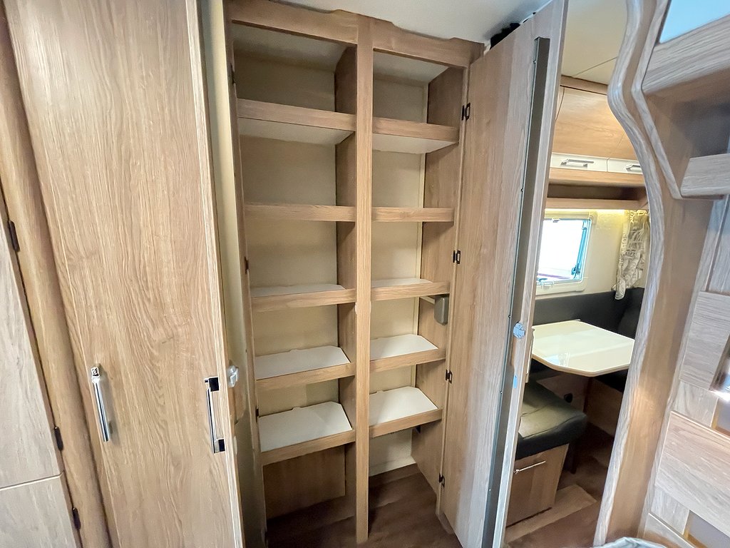 Kabe Classic 660 GDL / Förtält / AC / ALDE / Barnkammare - Kabe