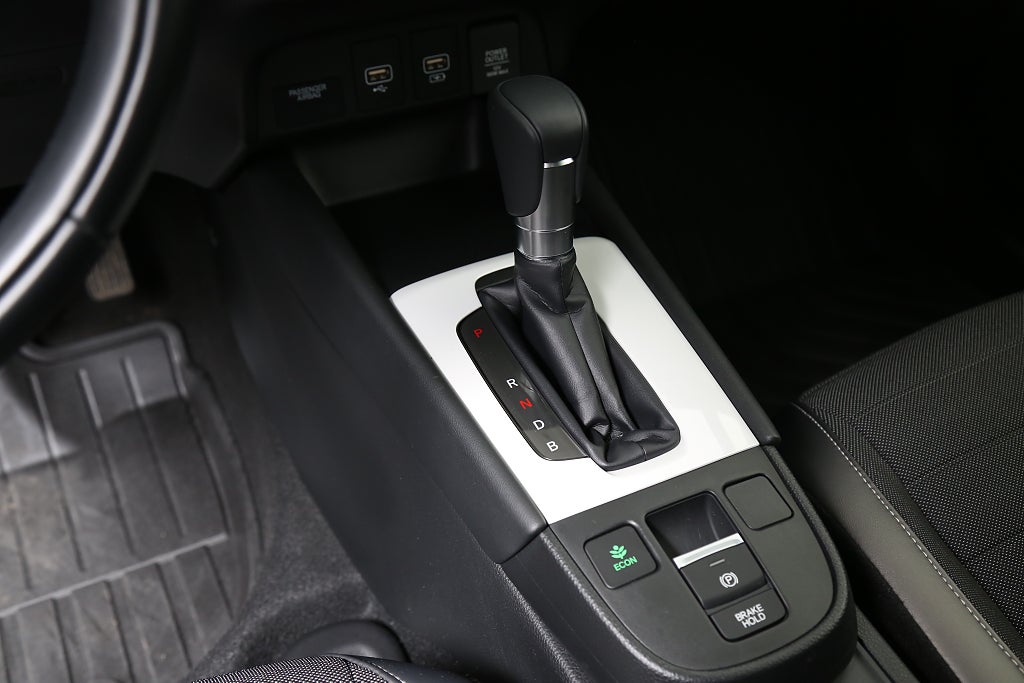 Honda Jazz Advance Crosstar Fullhybrid | DEMOBIL 2025