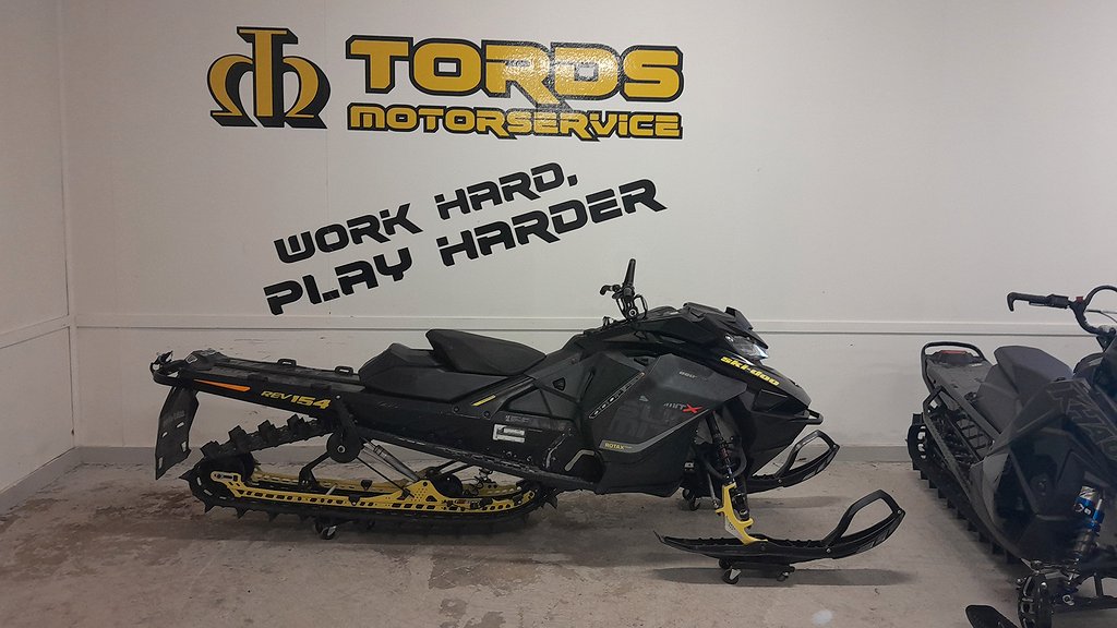 Ski-Doo Summit X 850 154" 