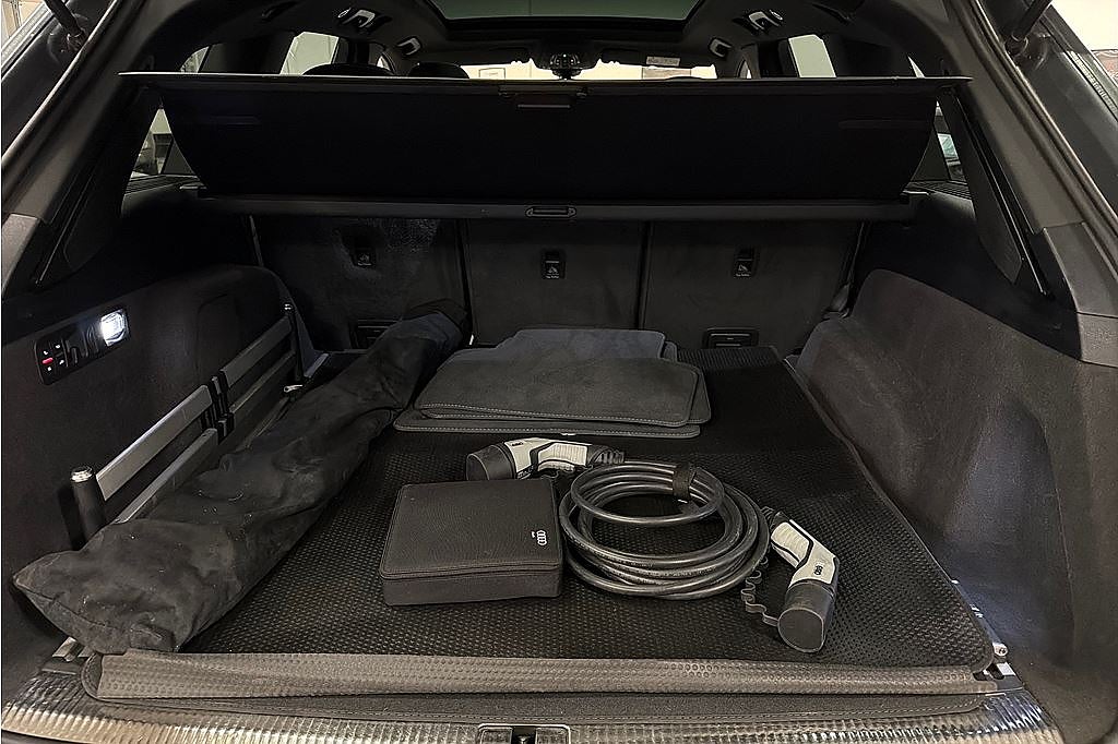 Audi Q7 e-Tron TDI q, 373hk, S-line, 360, drag, pano, 4,99% RÄNTA