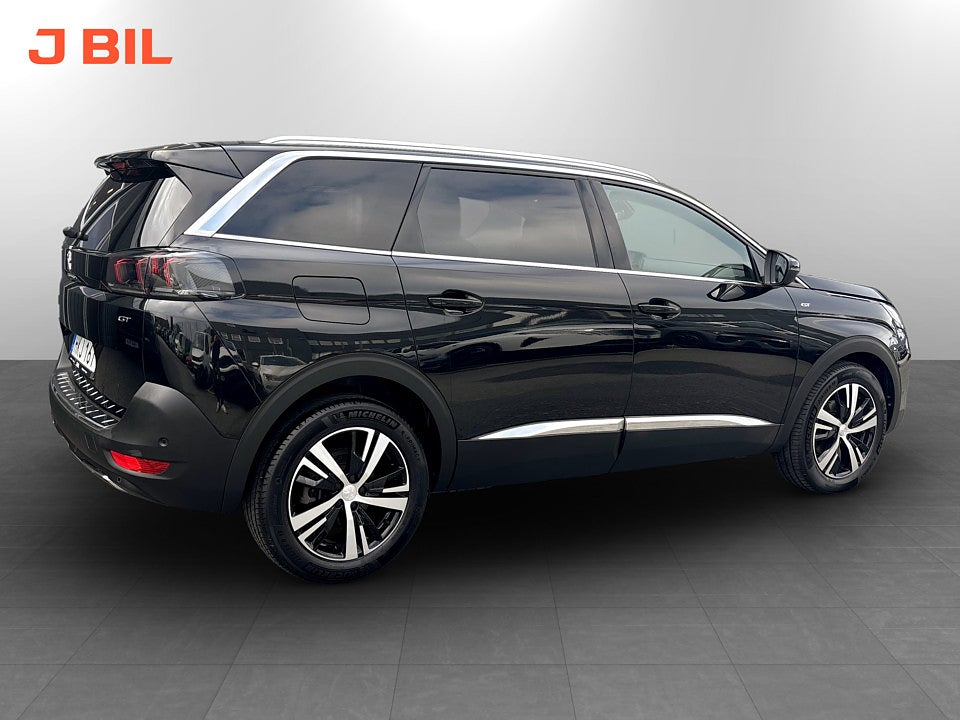 Bild på Peugeot 5008 GT 1.2 PT 130hk Aut 7-SITS B-KAMERA CARPLAY