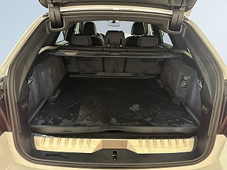 BMW 530e xDrive Touring M Sport Drag Skinn Pvärm H/K Kamera SoV – bild 12