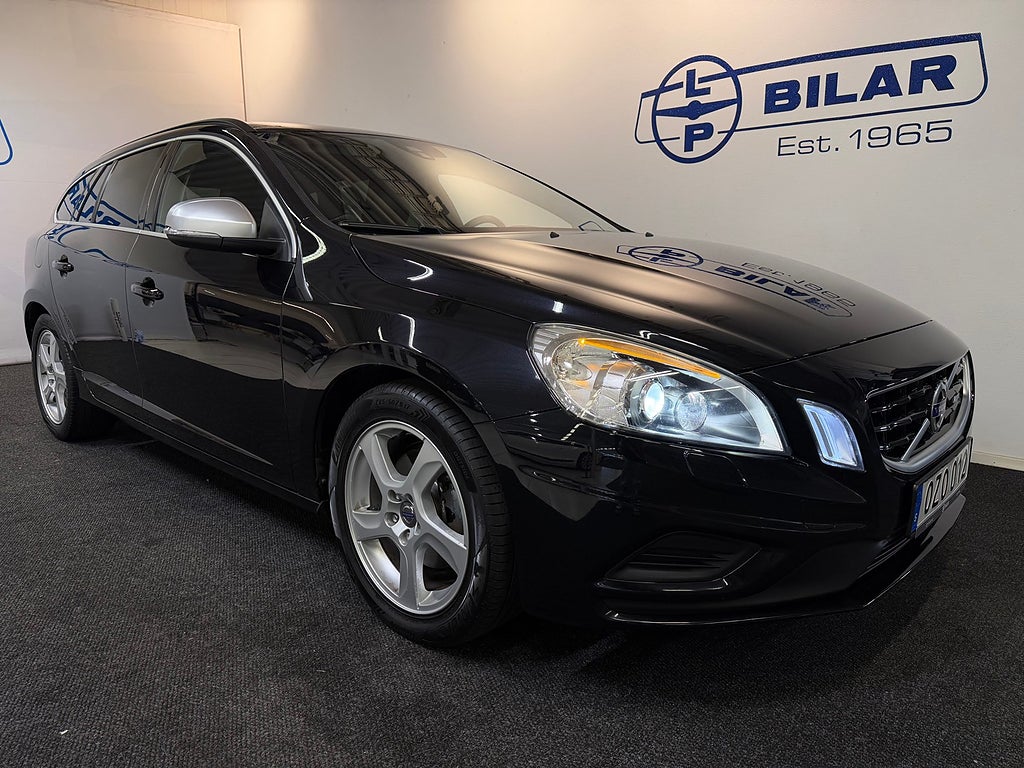 Volvo V60 D4 Geartronic R-Design Business Edition Pro | Vhjul