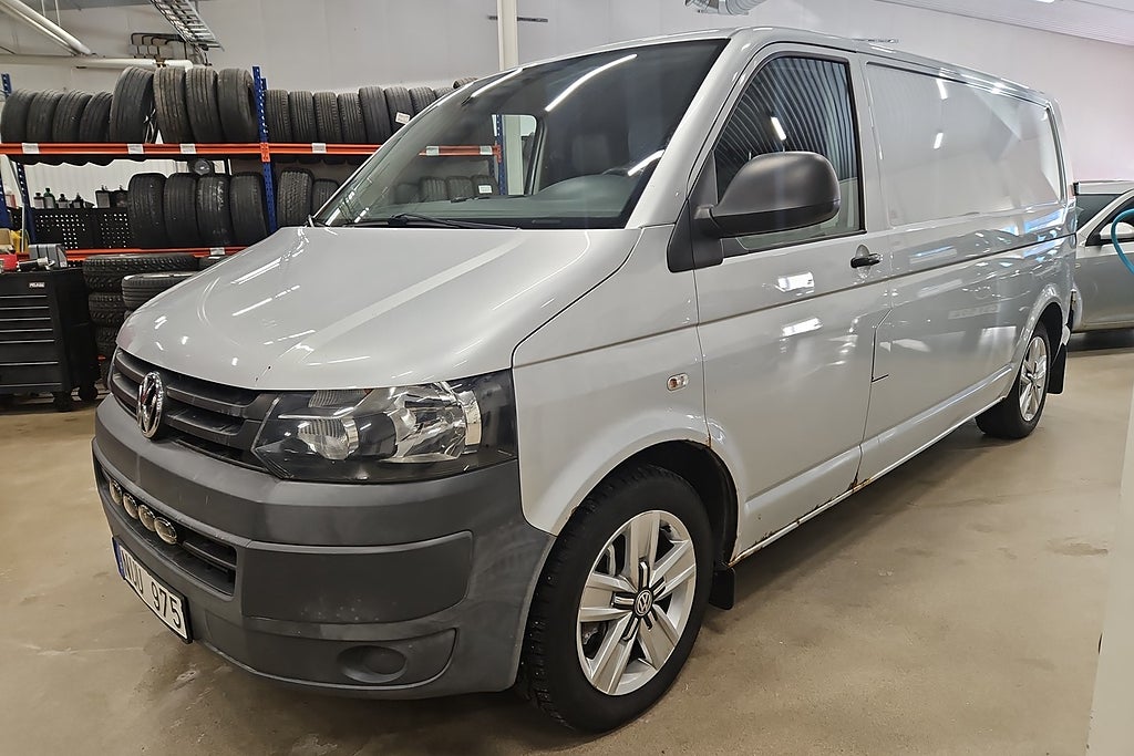 Volkswagen Transporter T30 2.0 TDI BMT 4Motion, dragkrok, v-hjul, värmare