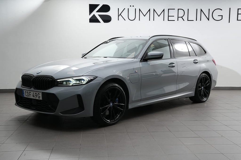 BMW 330e