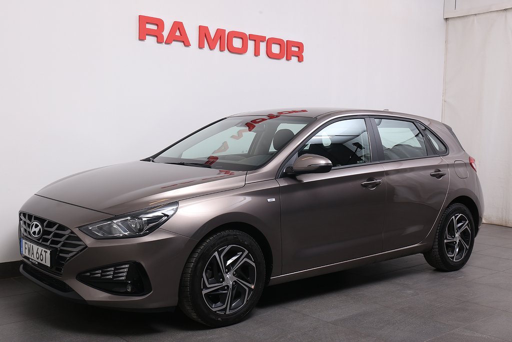 Hyundai i30 1,0 T-GDi 120hk MHEV Essential 5D CarPlay Kamera 2021