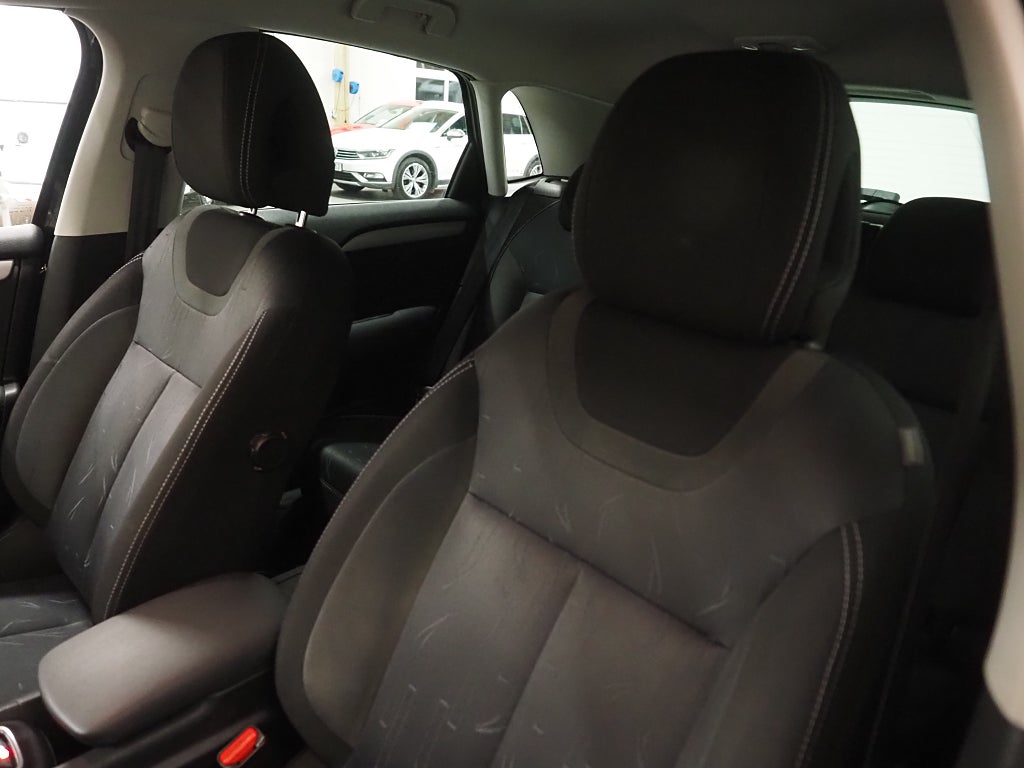 Citroën C4 1.6 e-HDi 111hk Airdream EGS | Dragkrok | 2011