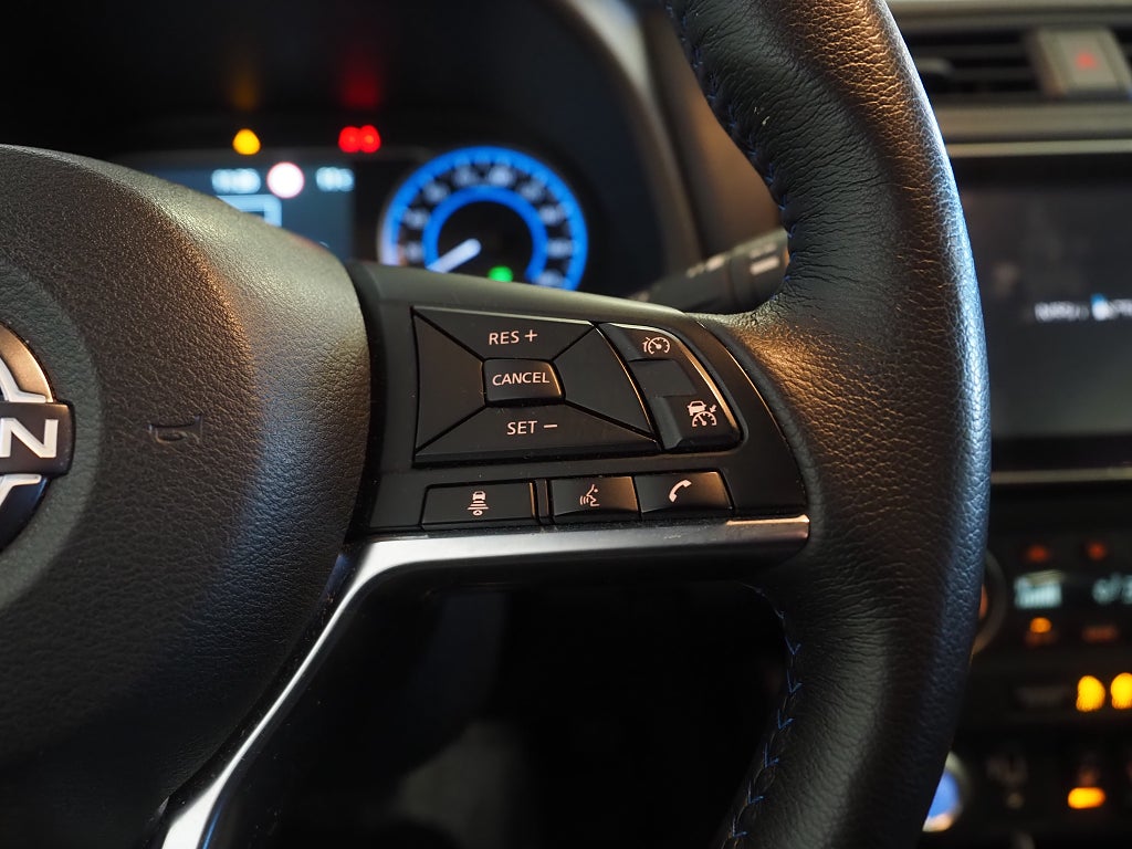 Nissan Leaf 40 kWh 150hk Acenta |Backkamera| Rattvärme | 2023