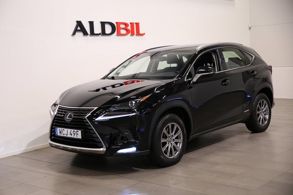 Lexus NX 300h 197hk AWD Business Aut / Drag / Läder / Backkamera