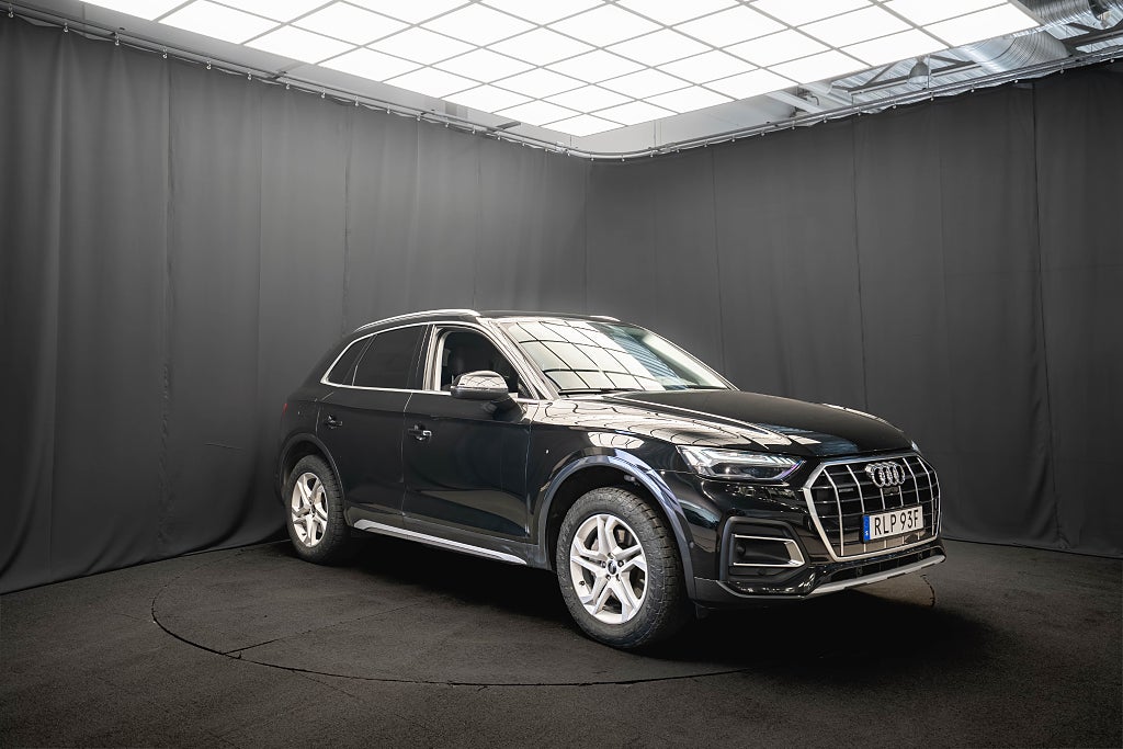 Audi Q5 40 TDI Q D-VÄRMARE DRAG 360° MATRIX MOMS COCKPIT