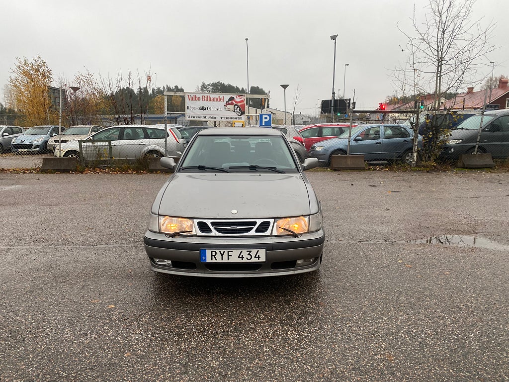 Saab 9-3 3-dörrar 2.0 Turbo SE