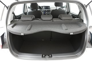 Halvkombi Hyundai i10 7 av 22