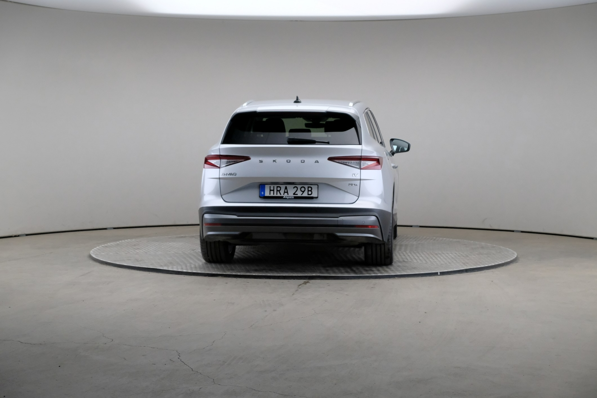 Skoda Enyaq 2023, bild 2/10