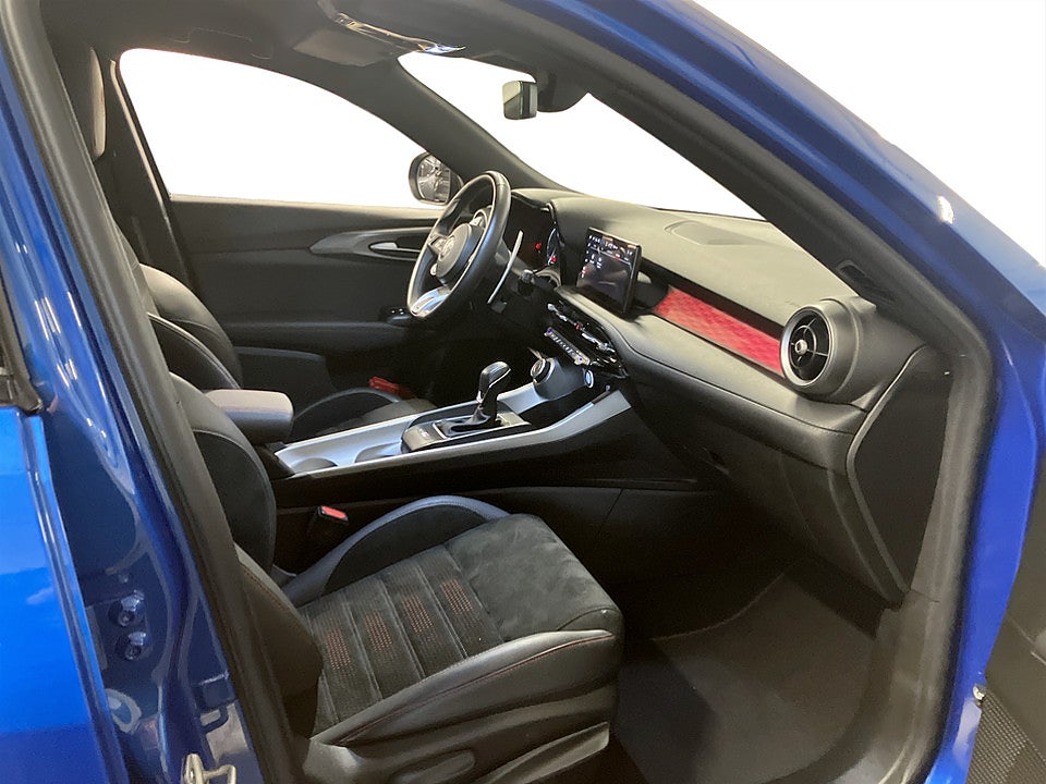 Bild på Alfa Romeo Tonale Edizione Speciale Hybrid 1.5 T TCT 130hk Aut B-KAMERA 